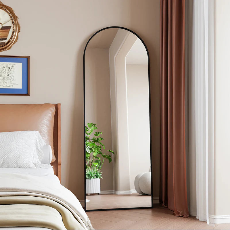 Curved Standing Mirror